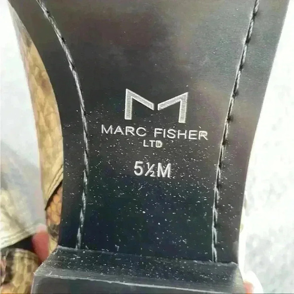 Marc Fisher Yale Chelsea Boot in Snake Embossed Size 5.5 NIB - Picture 12 of 12